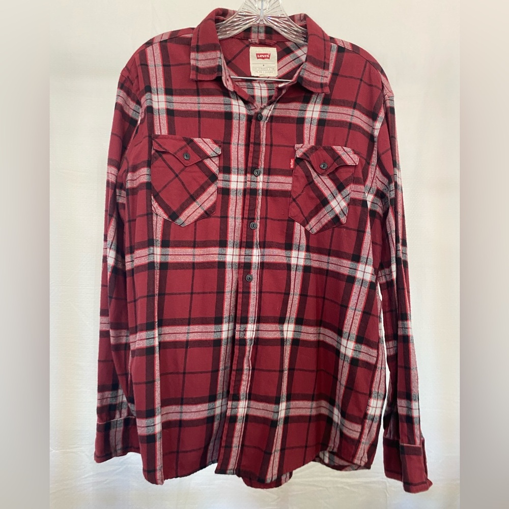 Levi's Men's Burgundy Plaid Button Down Shirt